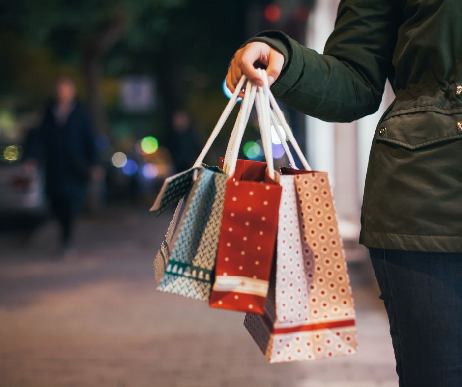 ¿CÓMO ES EL COMPORTAMIENTO DEL CONSUMIDOR EN LAS COMPRAS NAVIDEÑAS 2022?